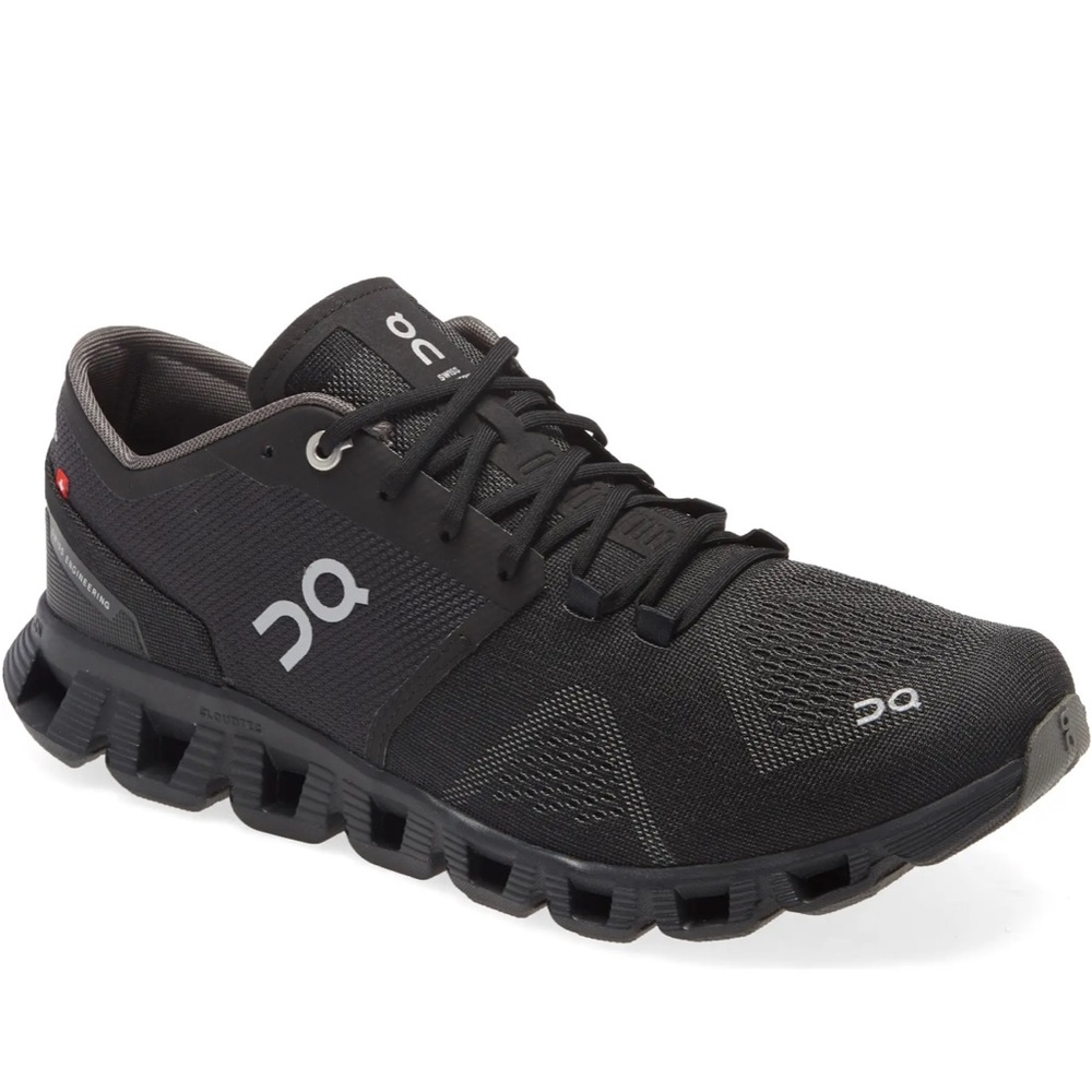 ON Helion womens sneakers